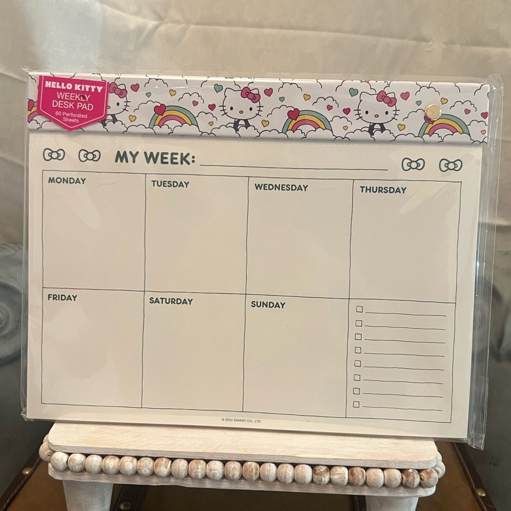⚡️Hello Kitty by Sanrio Weekly Desk Pad